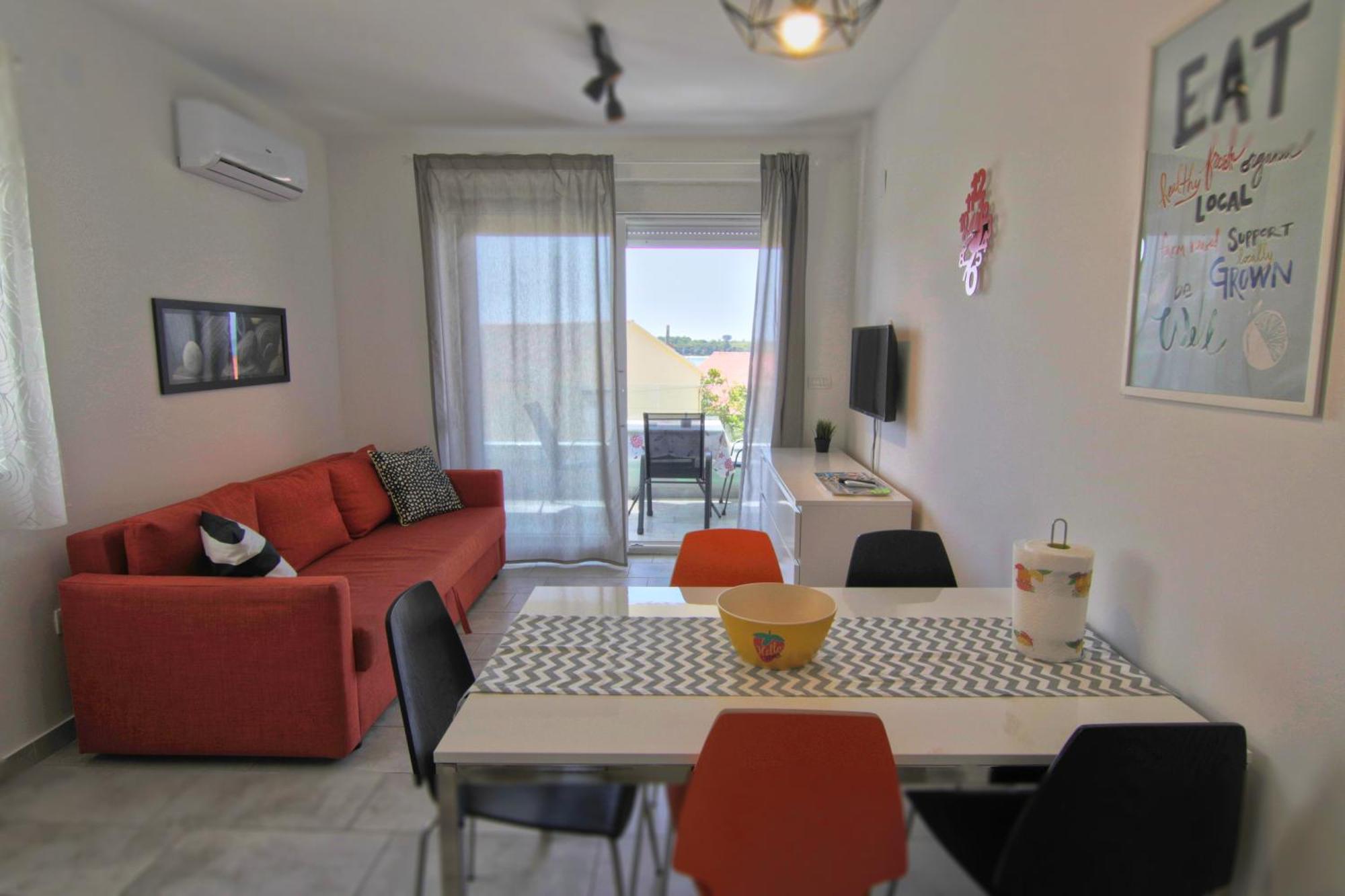 Apartments Luna Новалья Экстерьер фото
